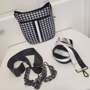 NWT HAUTE SHORE Houndstooth JERI Crossbody Bag with 2 STRAPS